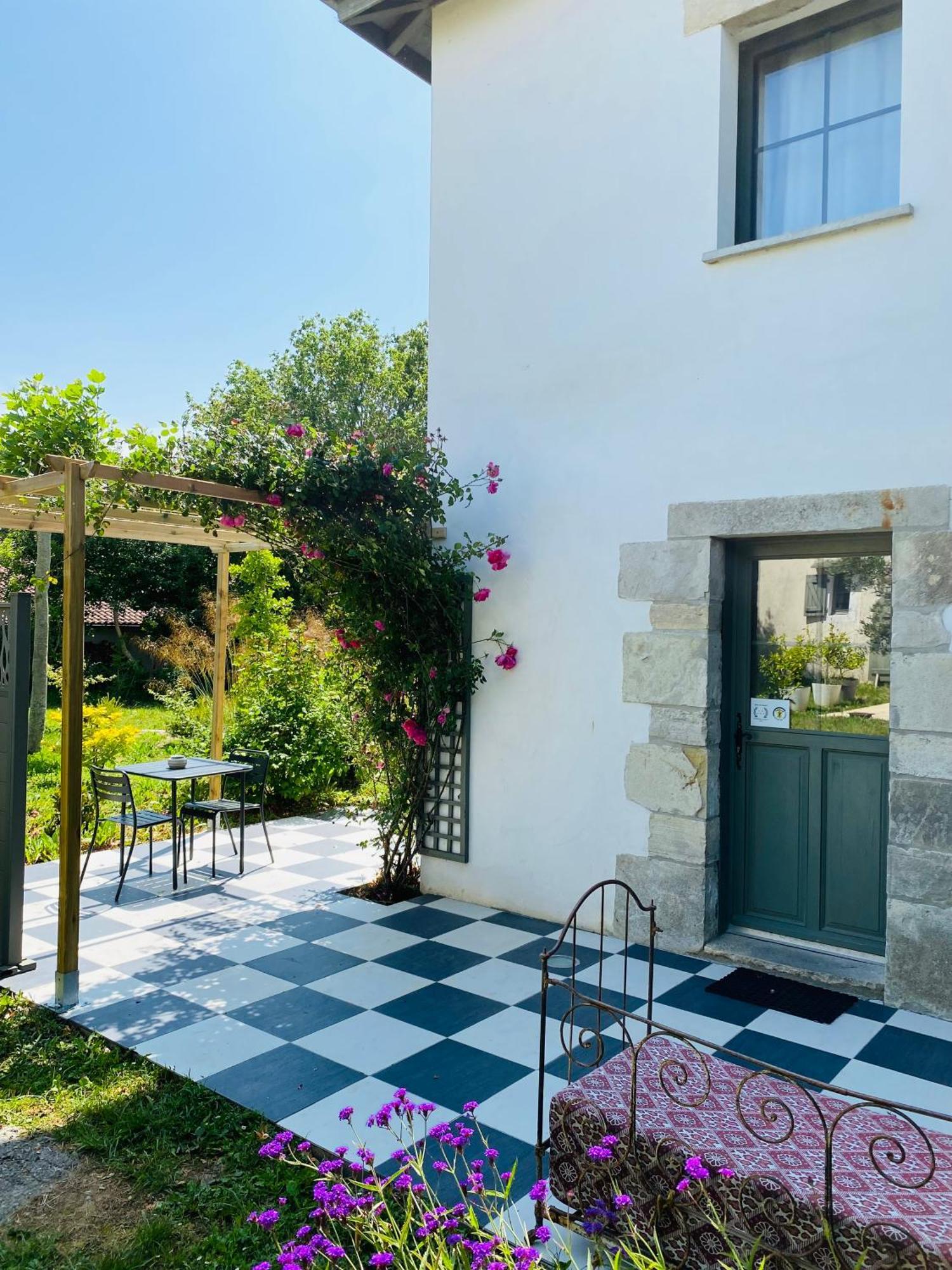 Appartamento La Bastide De Guiche Entre Ocean Et Montagnes Esterno foto
