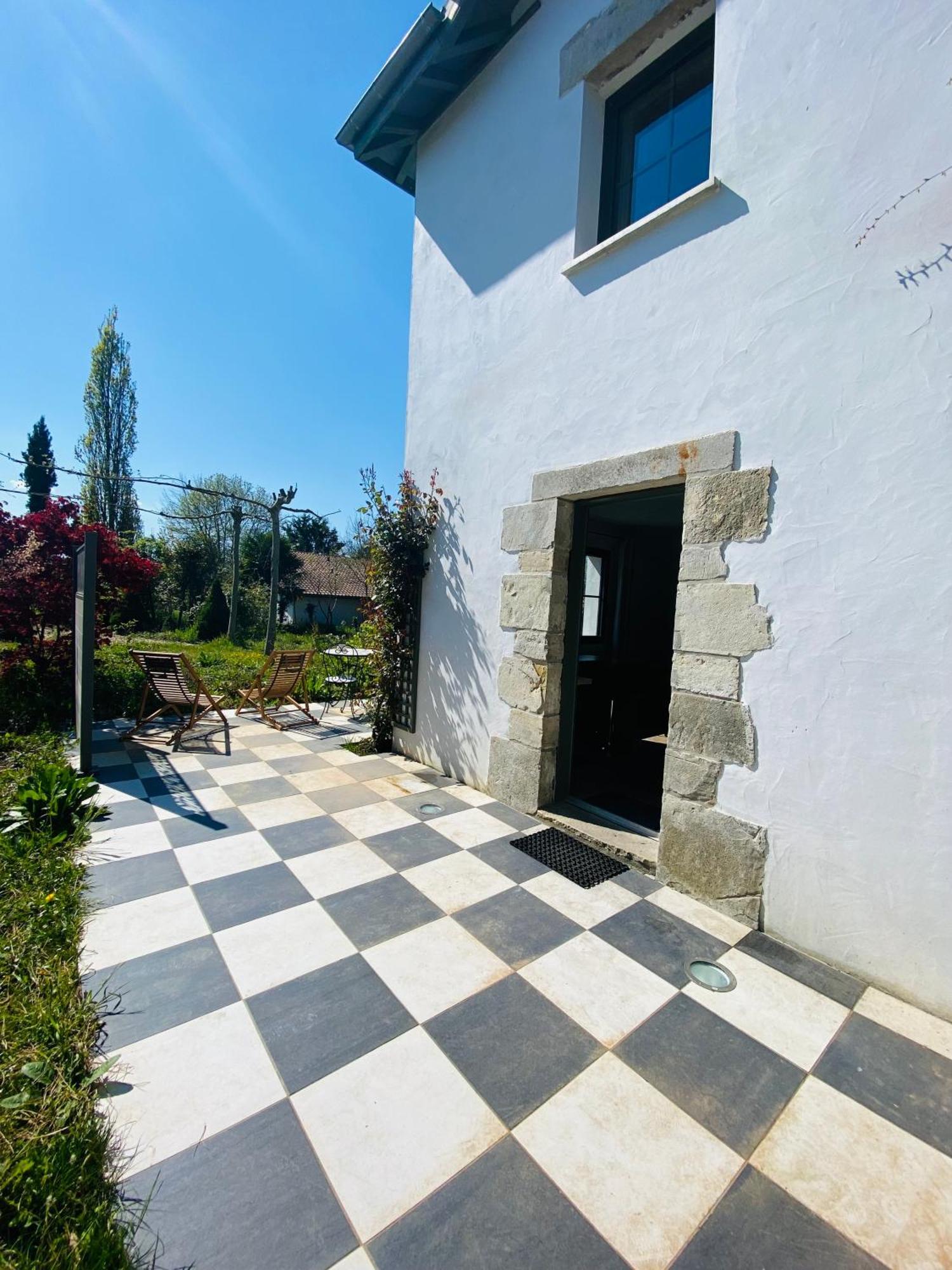 Appartamento La Bastide De Guiche Entre Ocean Et Montagnes Esterno foto